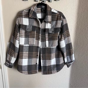 Vero Moda brown & tan plaid button up shacket, XS